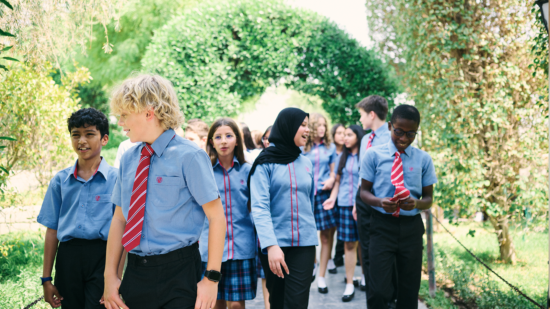 /userfiles/scbmvc/homepage/hero/stchrisbahrain-year9.jpg